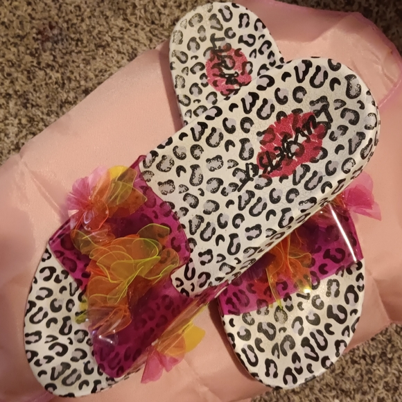 Betsy Johnson slides - Picture 2 of 3